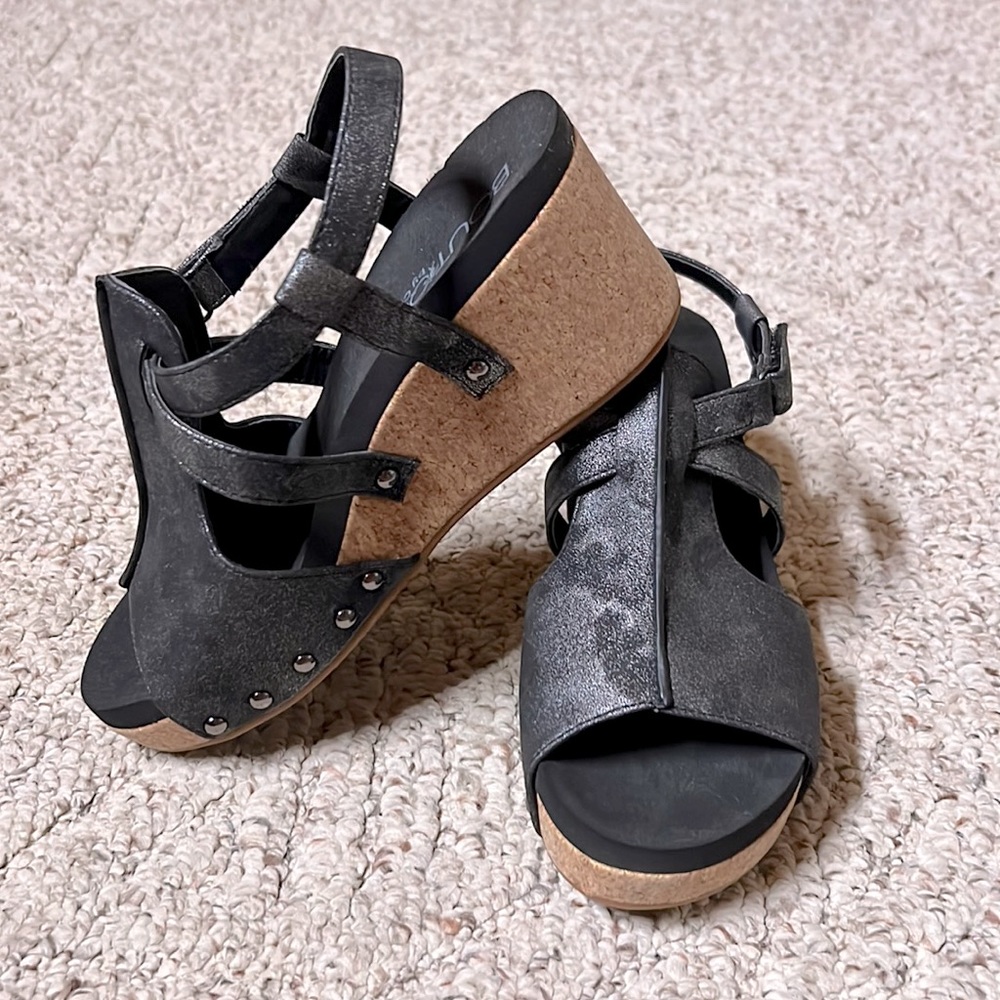 NWT Corkys Boutique Wedge Sandal